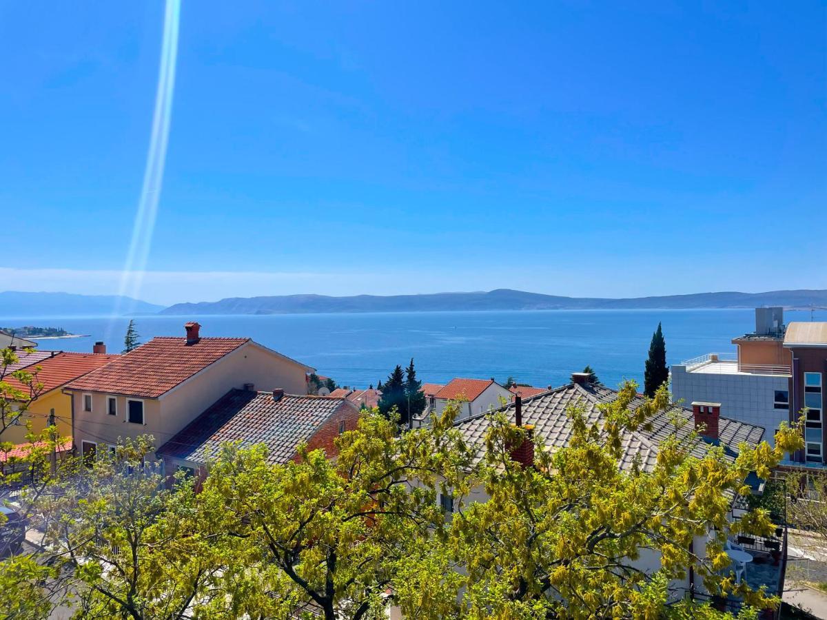 Apartmani Milan Crikvenica Bagian luar foto