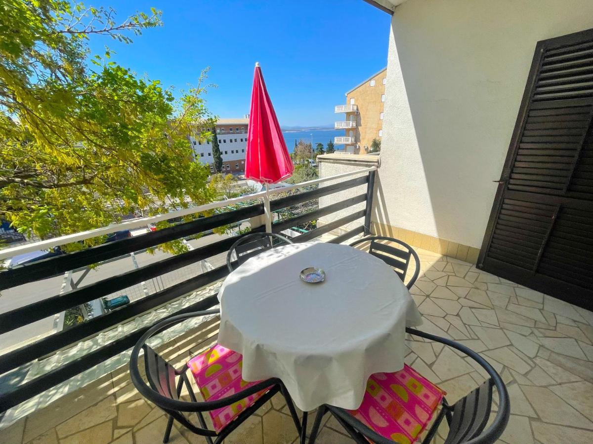Apartmani Milan Crikvenica Bagian luar foto
