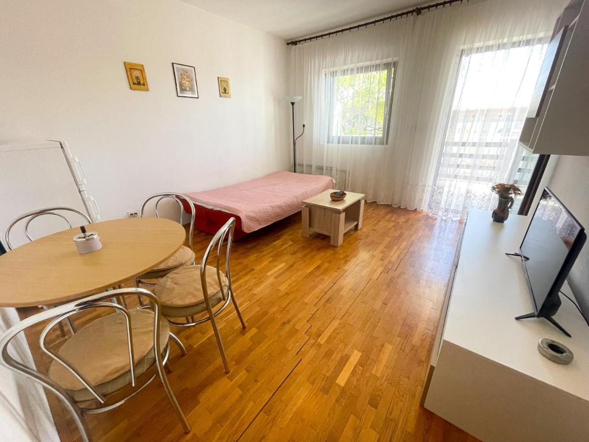 Apartmani Milan Crikvenica Bagian luar foto