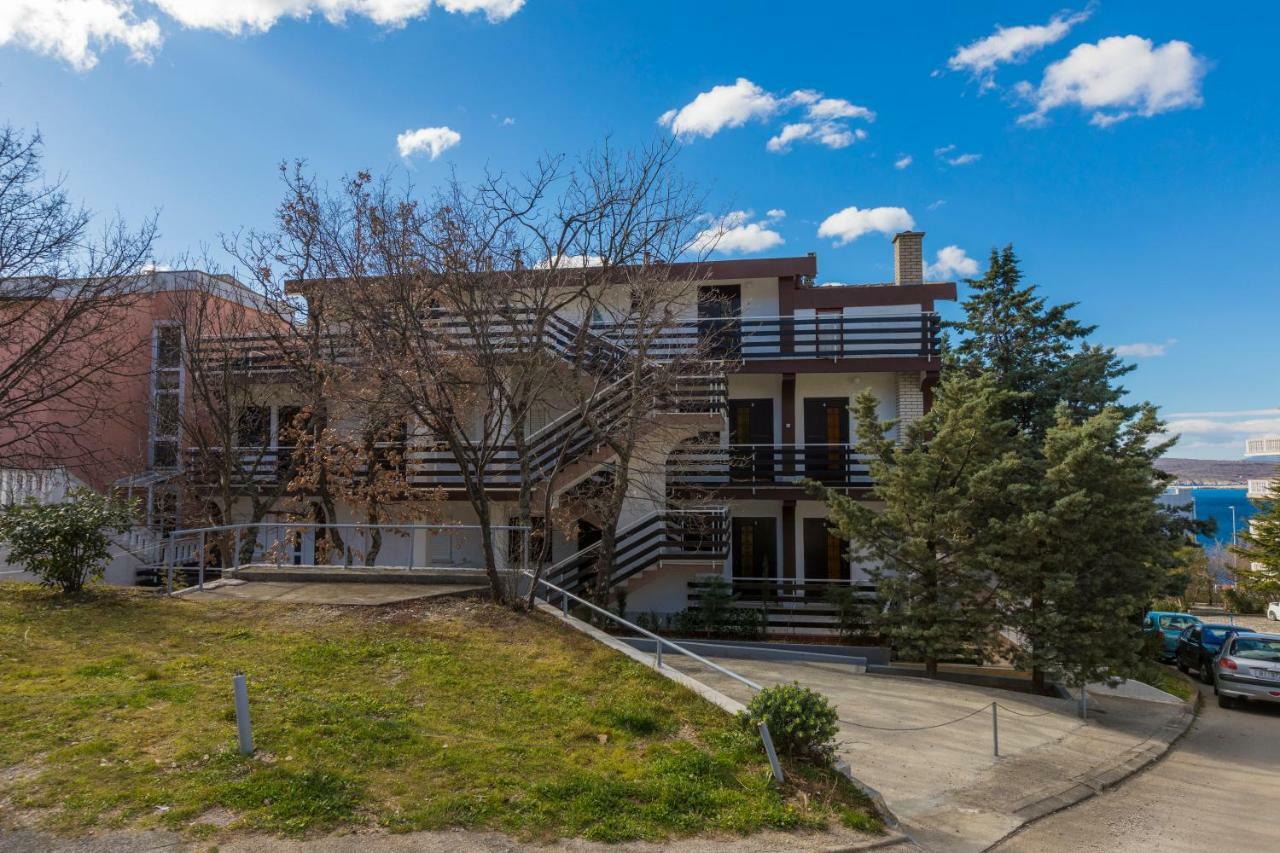Apartmani Milan Crikvenica Bagian luar foto