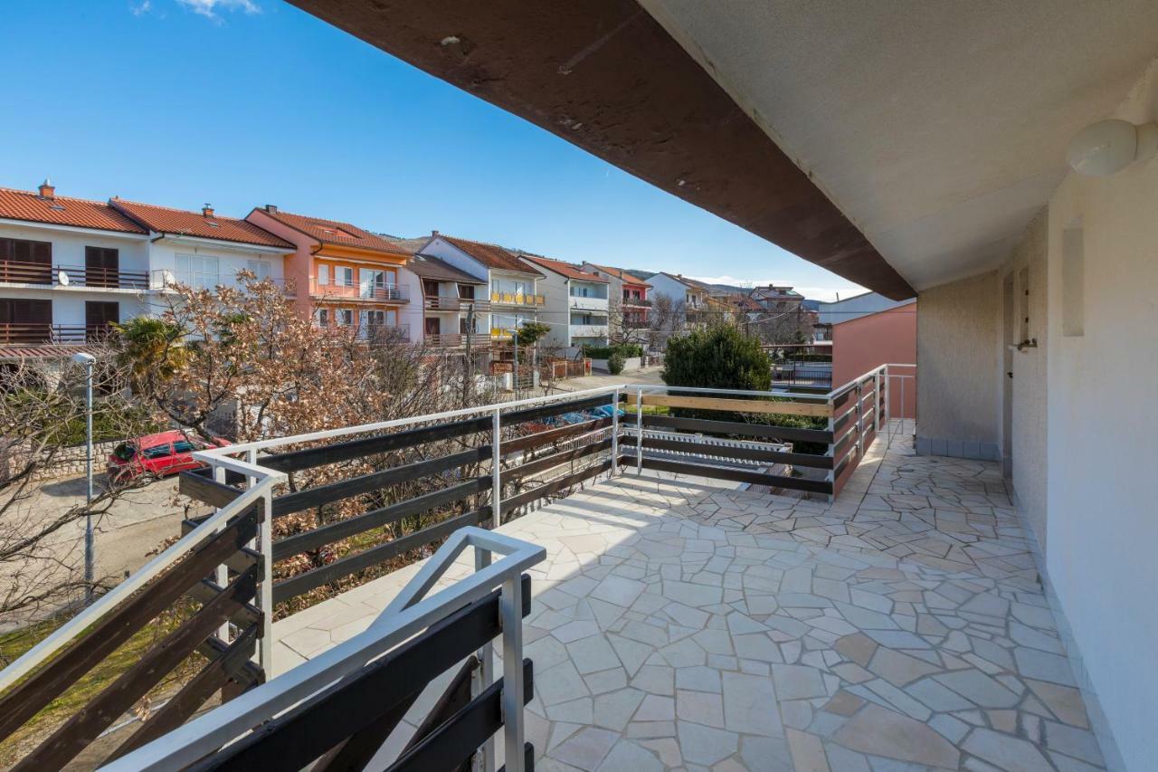 Apartmani Milan Crikvenica Bagian luar foto